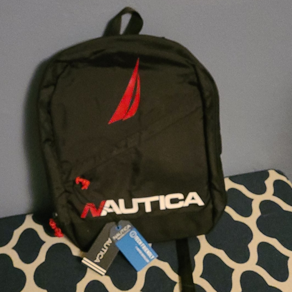 Backpack - Picture 4 of 5